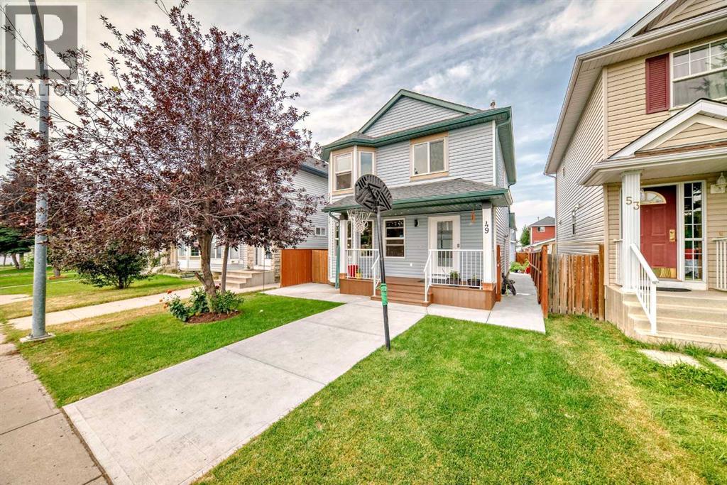Single Family House for Sale in  Taravista Way NE Taradale Calgary 