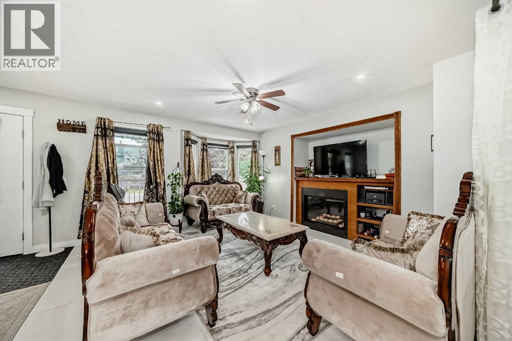 Single Family House for Sale in  Taravista Way NE Taradale Calgary 