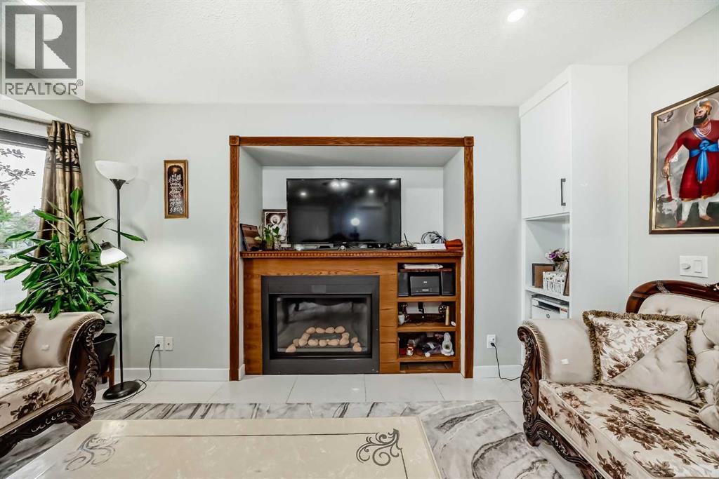 Single Family House for Sale in  Taravista Way NE Taradale Calgary 