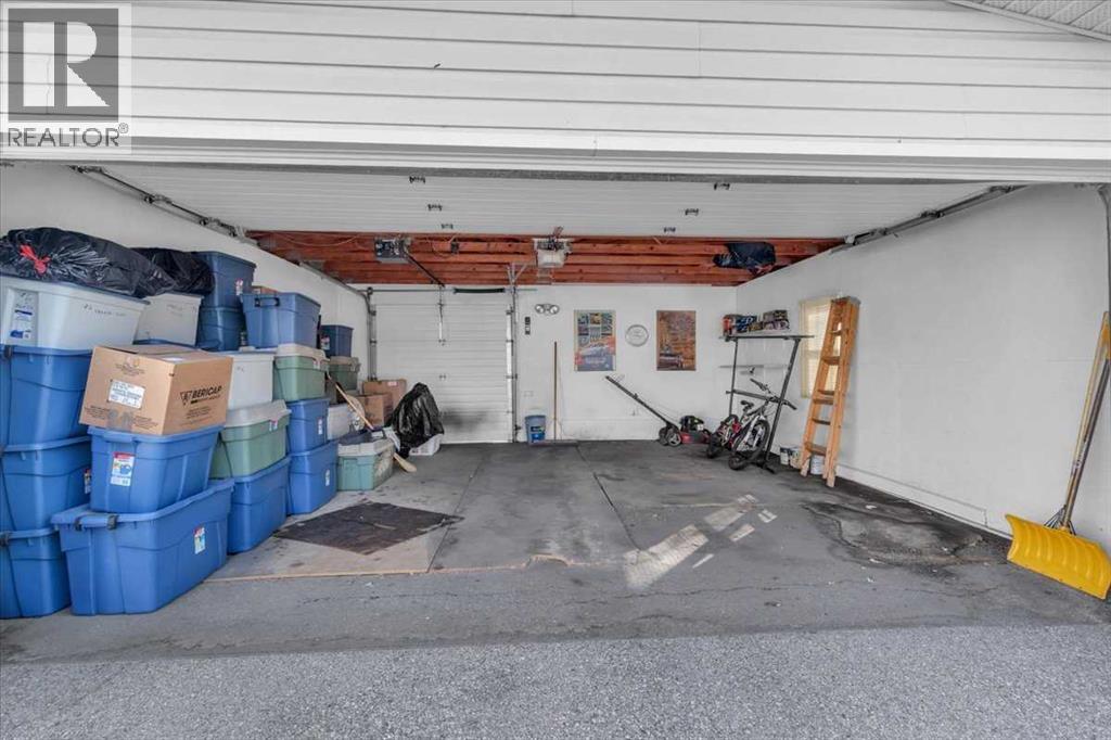 Single Family House Mobile Home for Sale in  Burroughs Circle NE Montgomery Calgary 