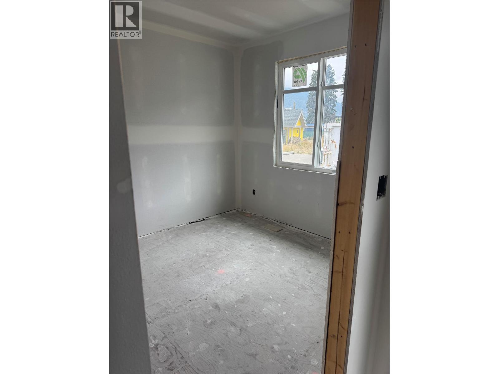 220 Shepherd Road Unit# 11, Chase