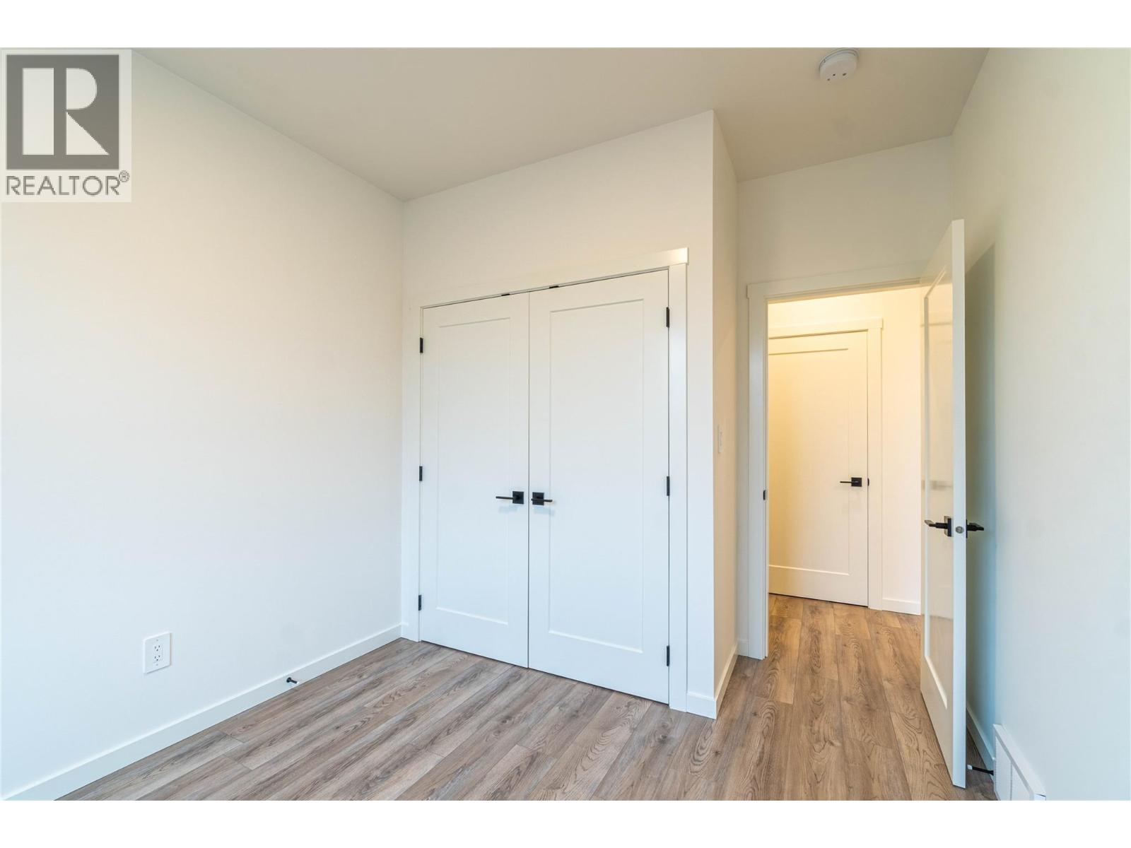 220 Shepherd Road Unit# 11, Chase