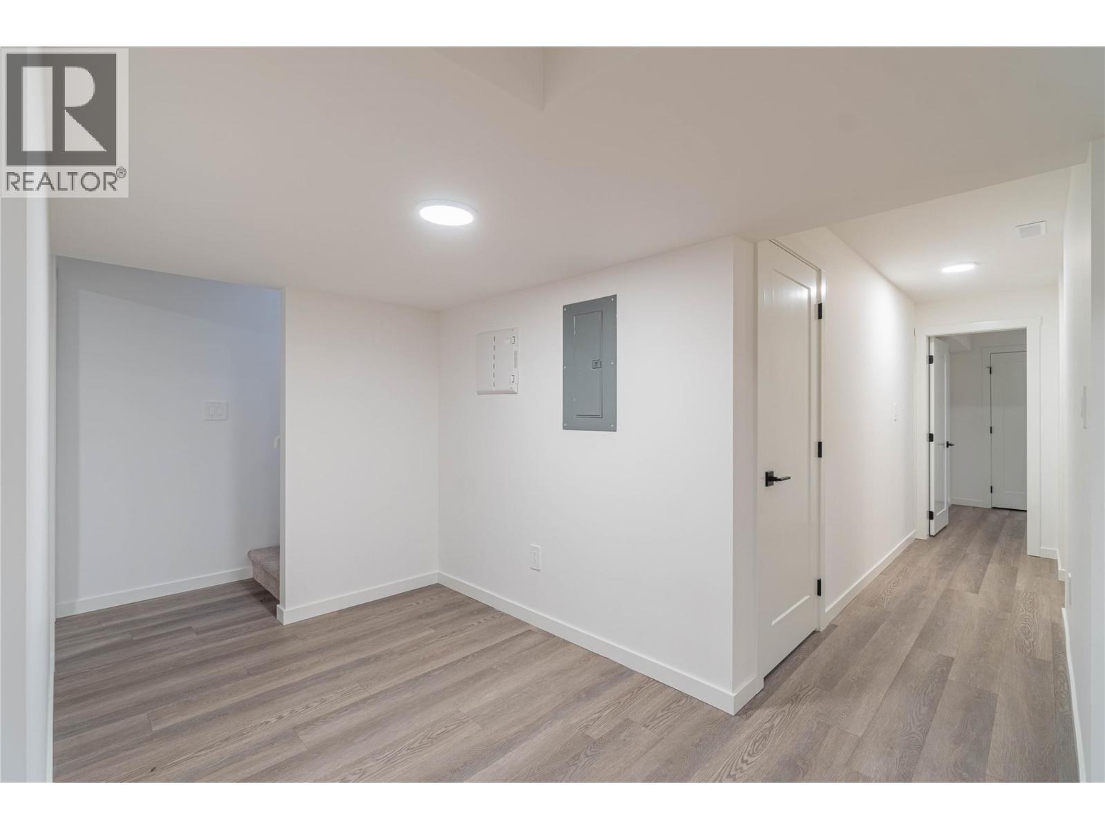 220 Shepherd Road Unit# 11, Chase