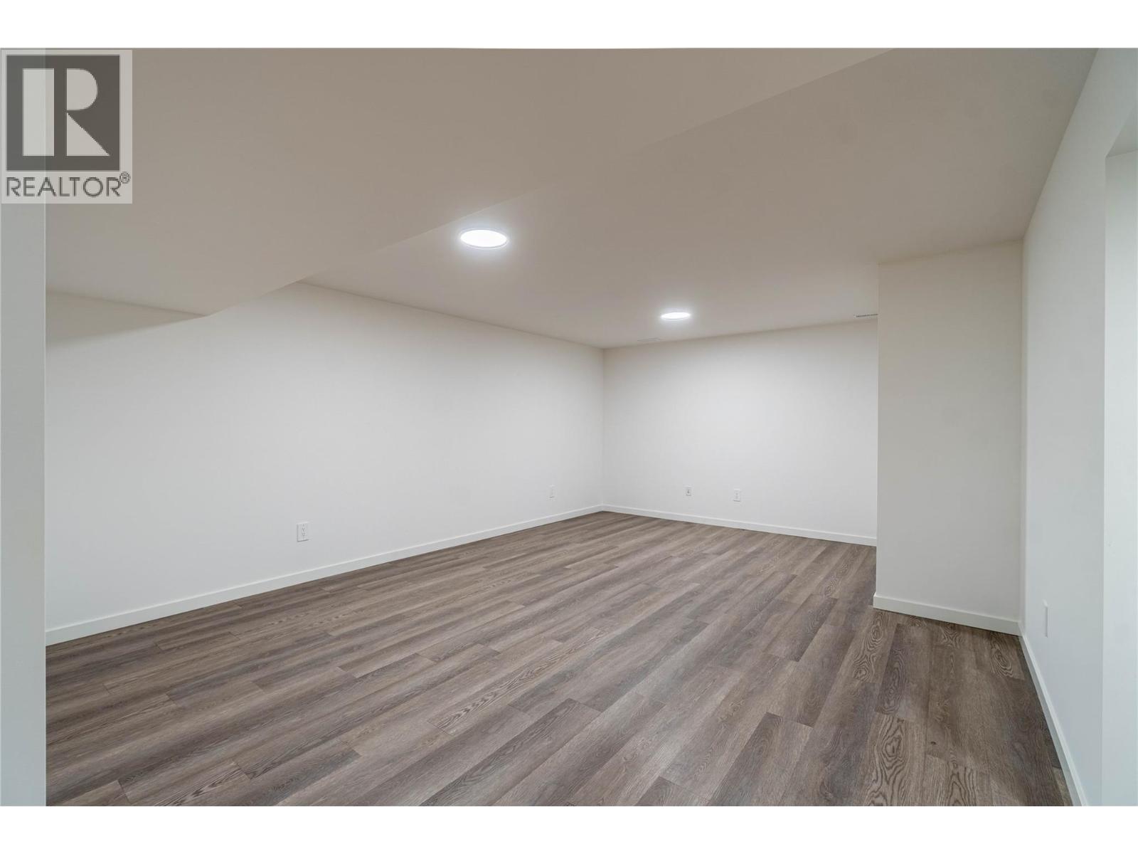 220 Shepherd Road Unit# 11, Chase