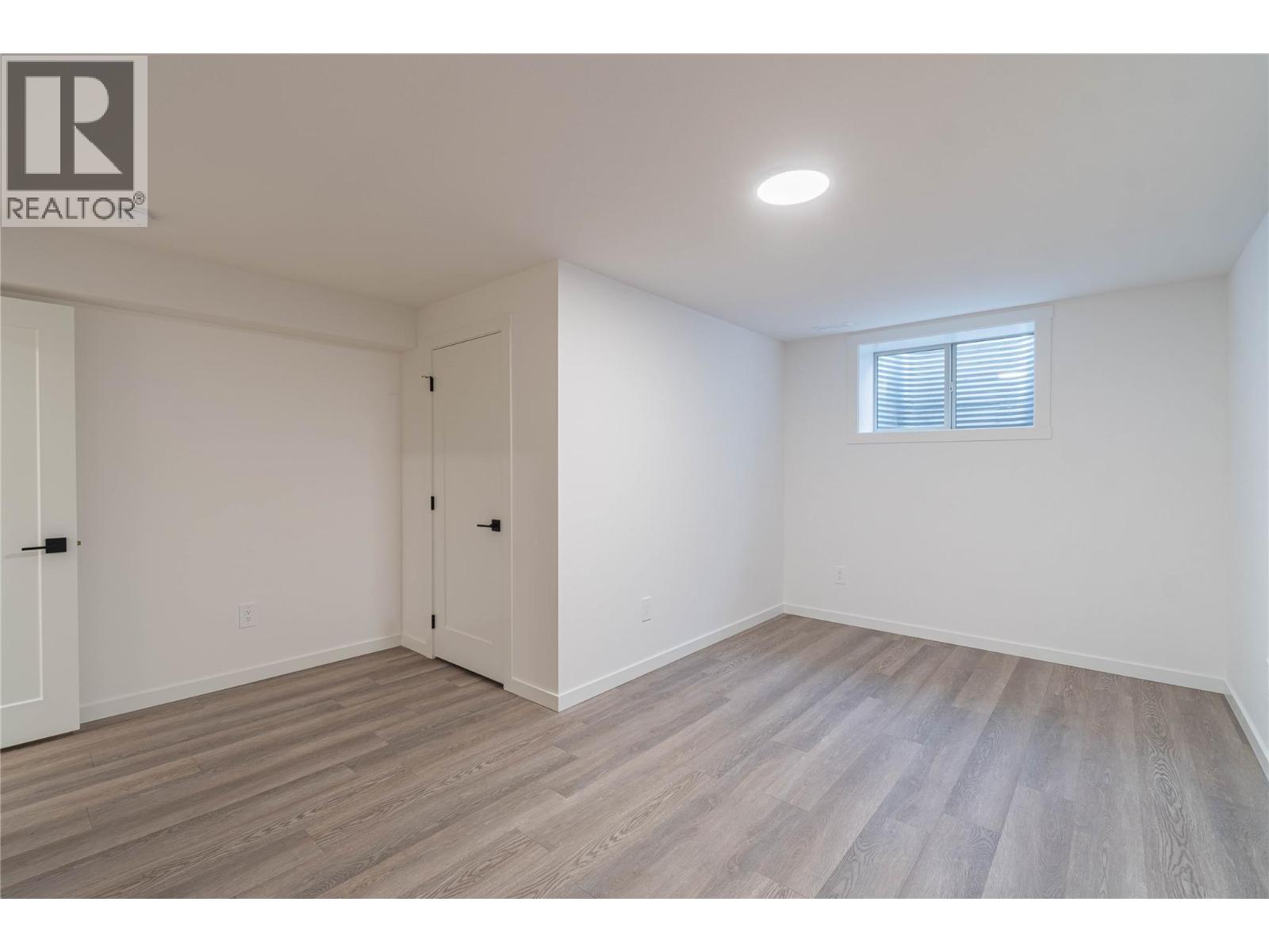 220 Shepherd Road Unit# 11, Chase