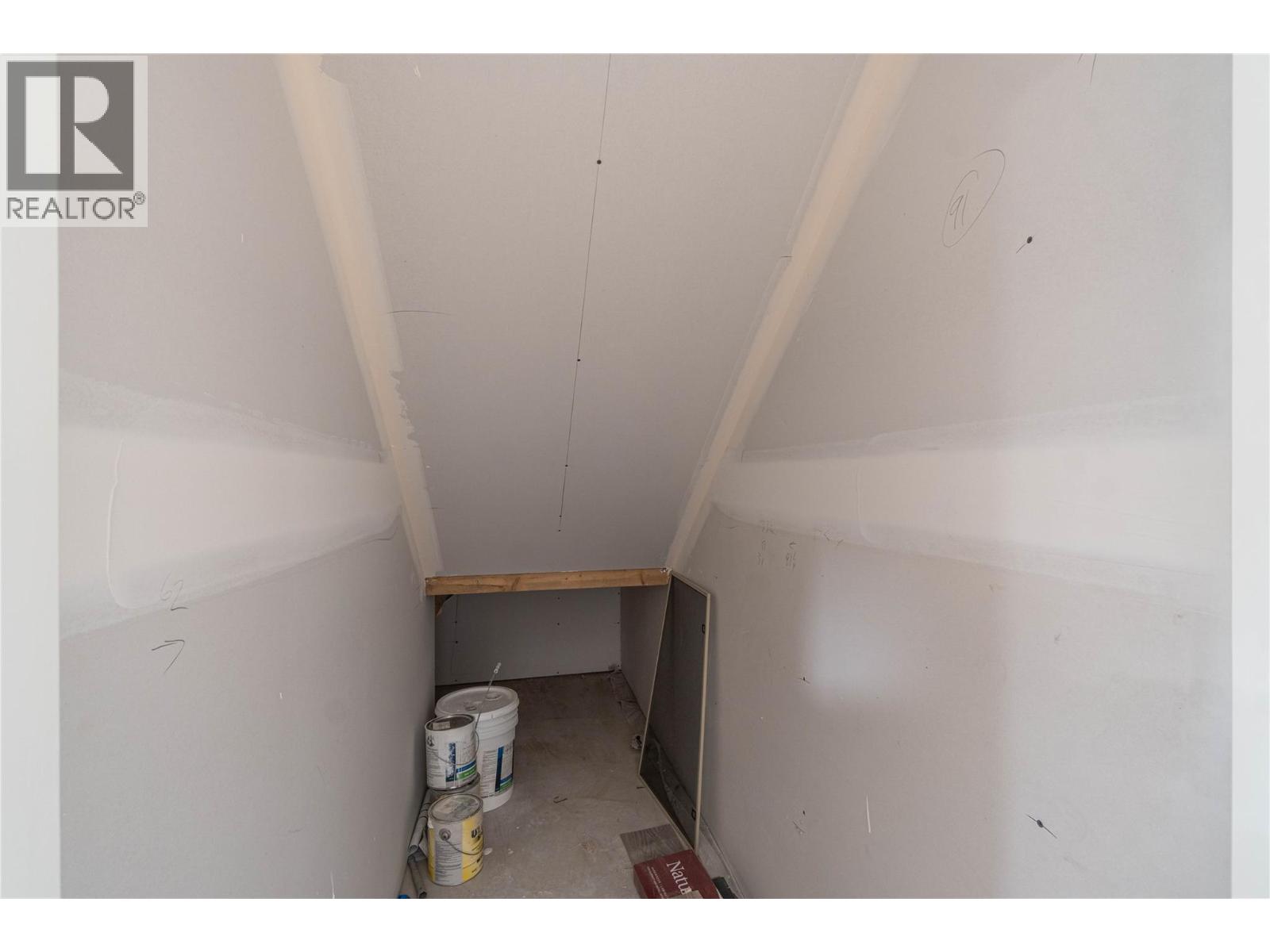 220 Shepherd Road Unit# 11, Chase