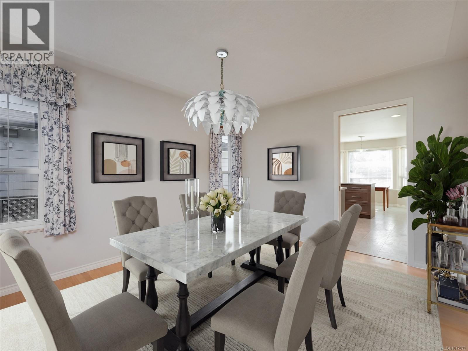  877 Beckwith Avenue, Saanich