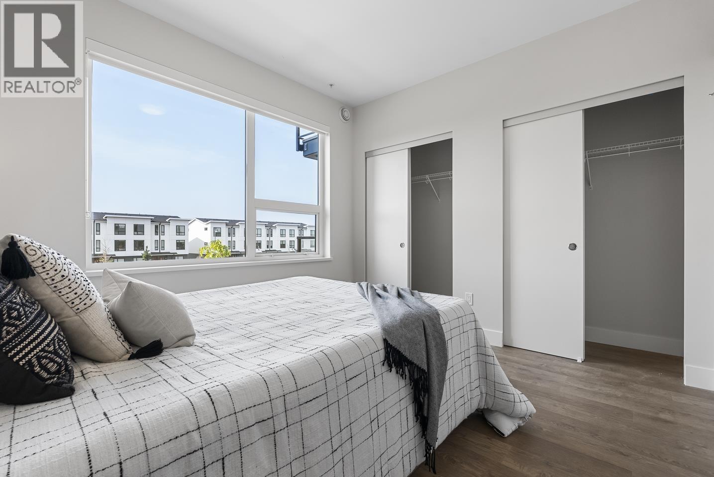 208 1942 STARLING DRIVE, Tsawwassen