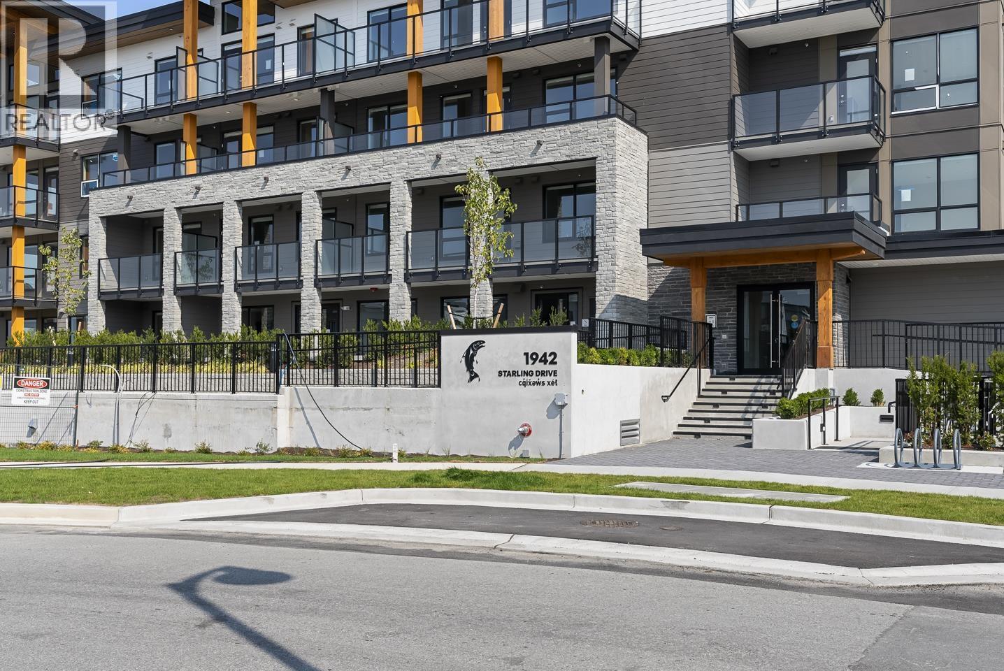 208 1942 STARLING DRIVE, Tsawwassen