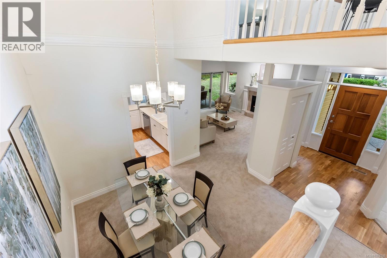 Single Family House Other for Sale in   Marsett Pl Saanich 