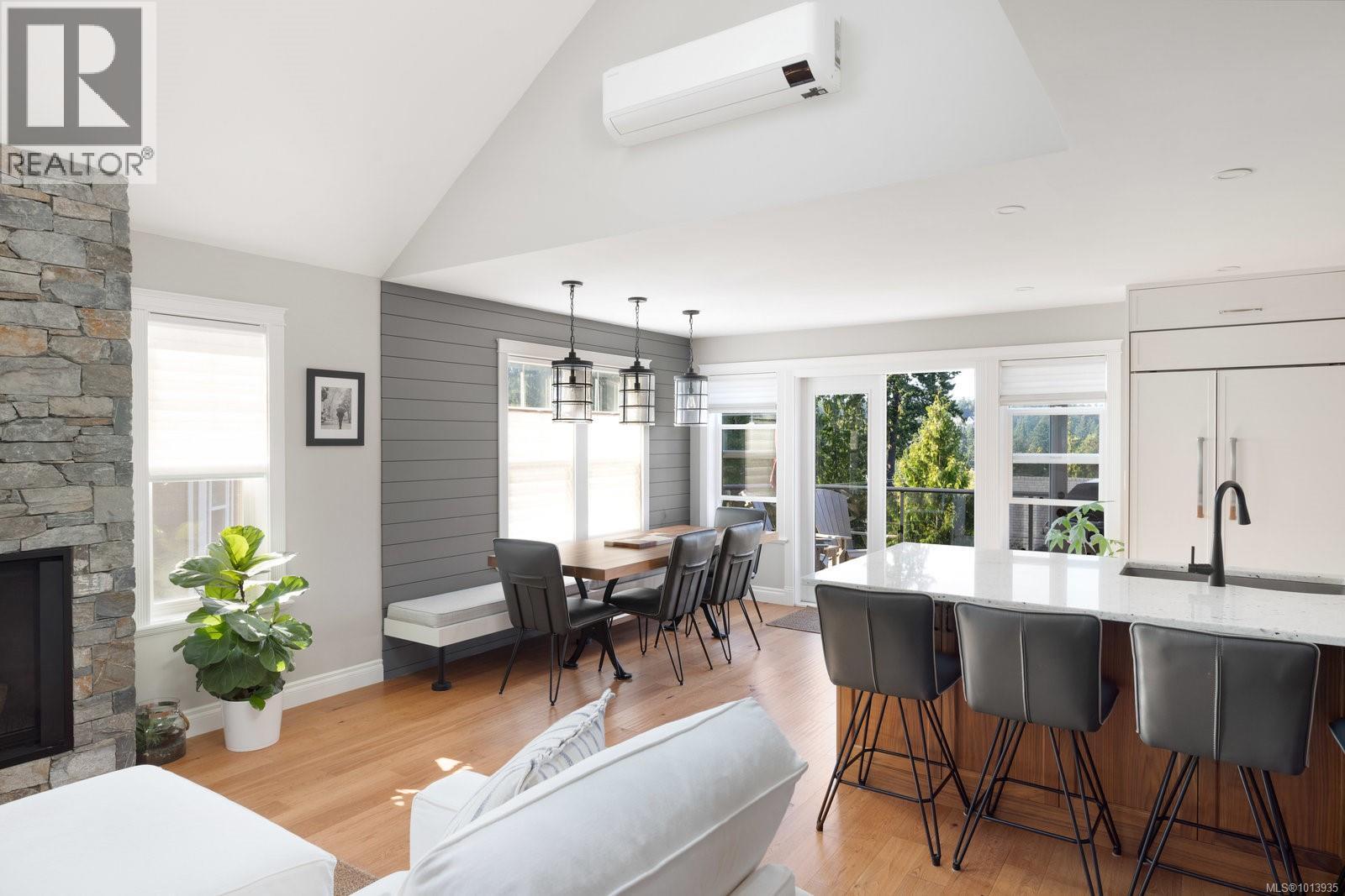  101 Gibraltar Bay Drive, View Royal