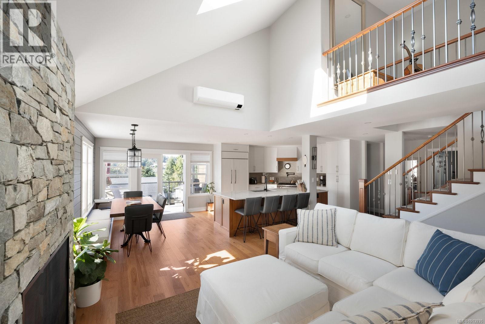  101 Gibraltar Bay Drive, View Royal