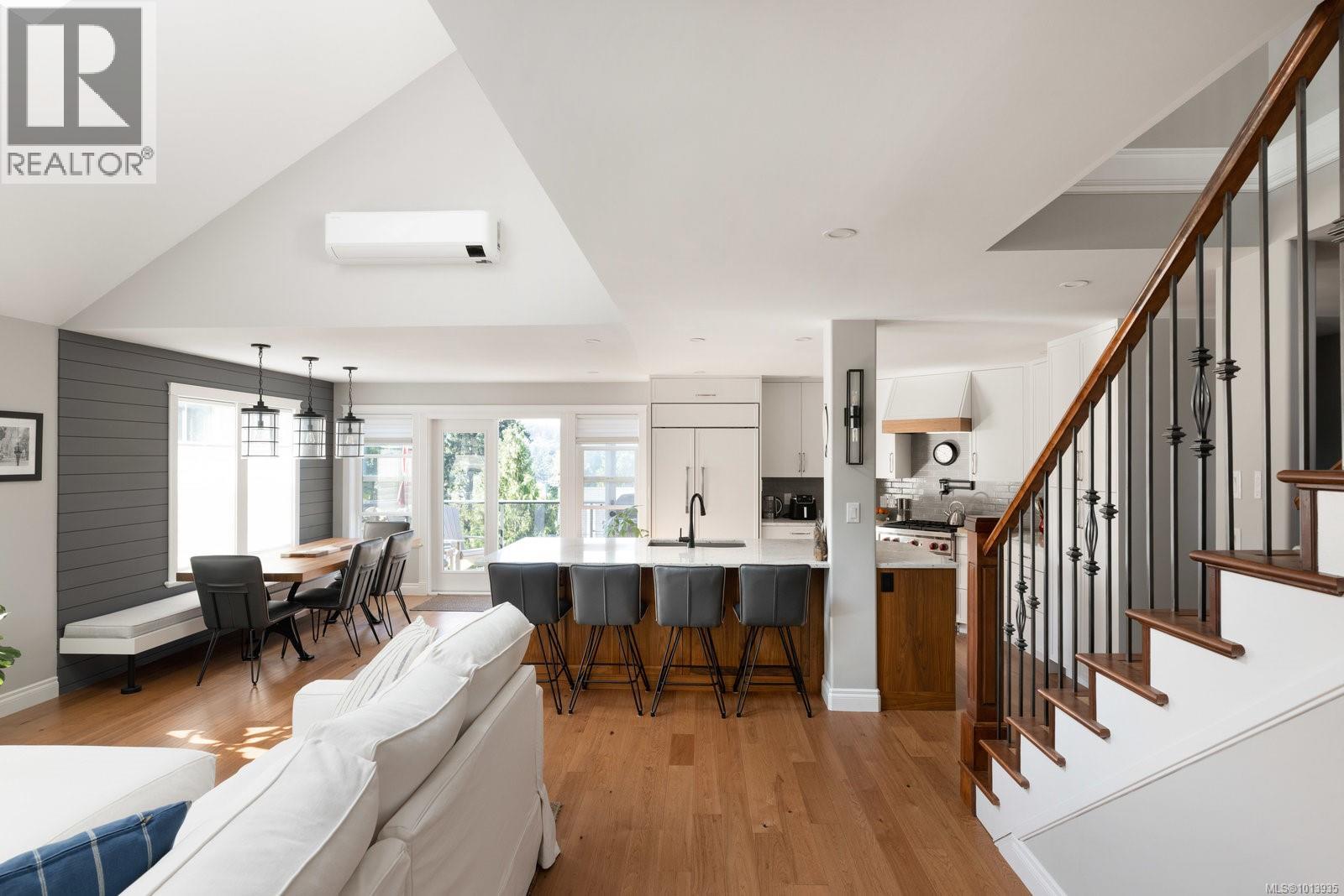  101 Gibraltar Bay Drive, View Royal
