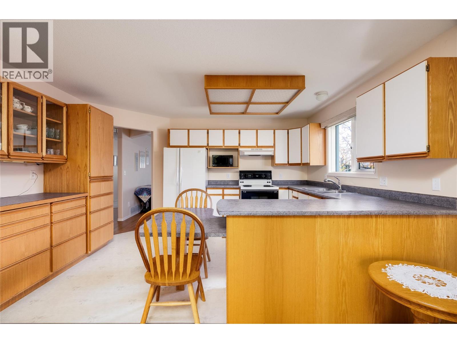  438 Parfitt Court, Kelowna