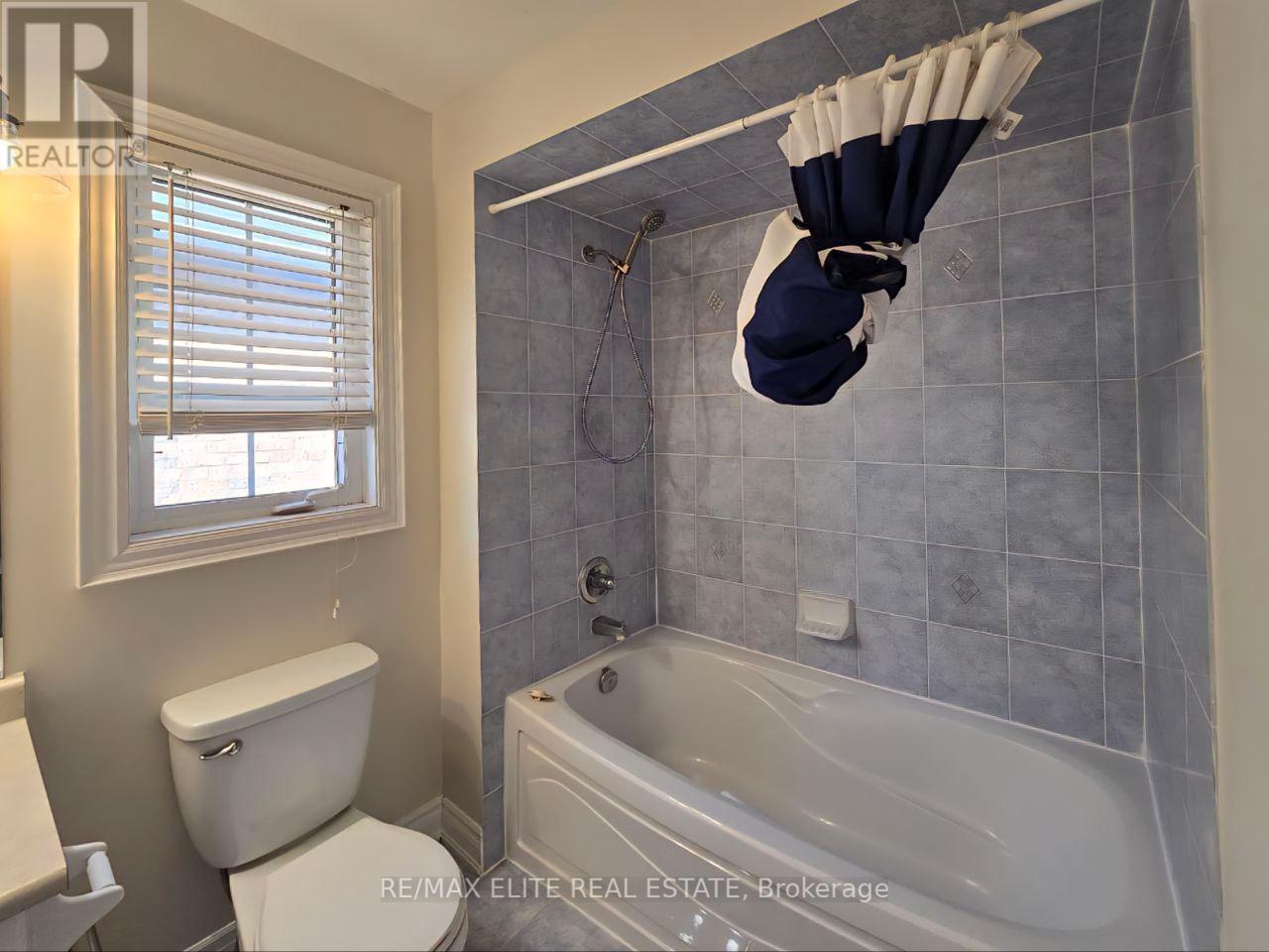 Single Family House for Sale in  GOULD LANE Vaughan (Patterson) 