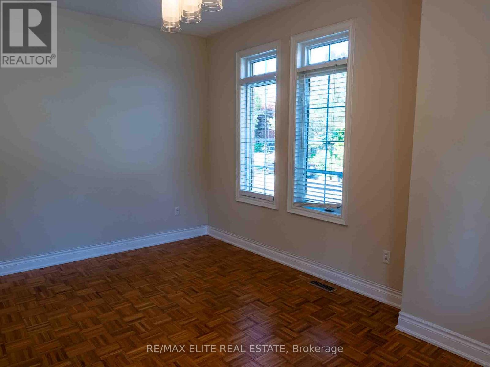 Single Family House for Sale in  GOULD LANE Vaughan (Patterson) 