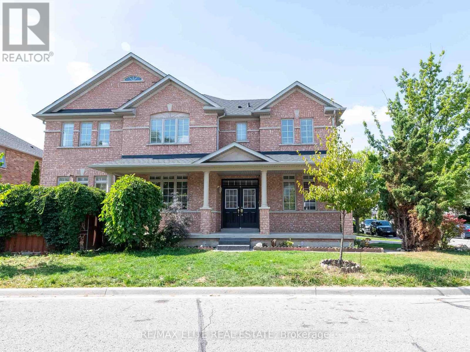 Single Family House for Sale in  GOULD LANE Vaughan (Patterson) 
