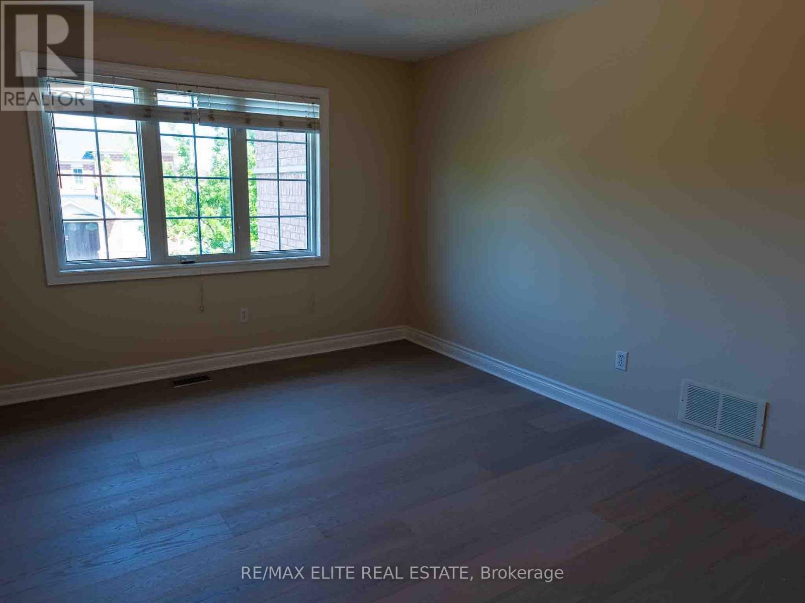 Single Family House for Sale in  GOULD LANE Vaughan (Patterson) 