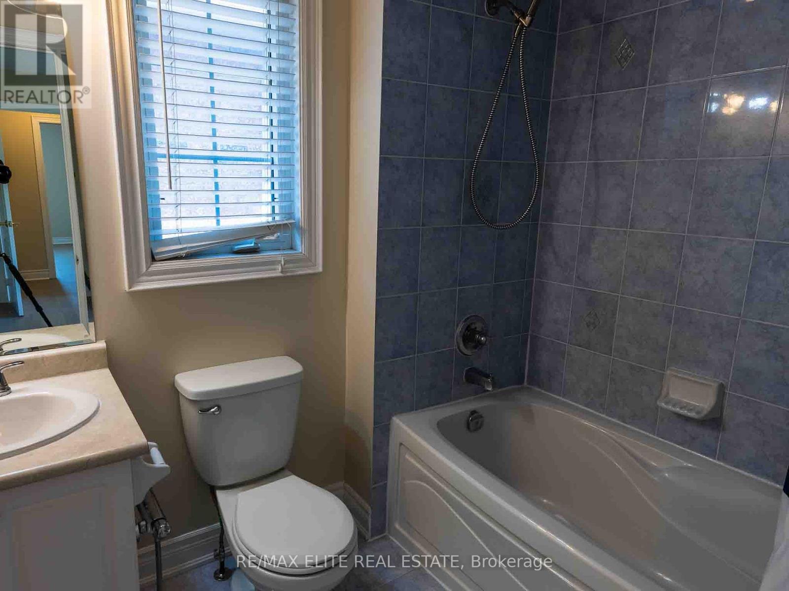 Single Family House for Sale in  GOULD LANE Vaughan (Patterson) 
