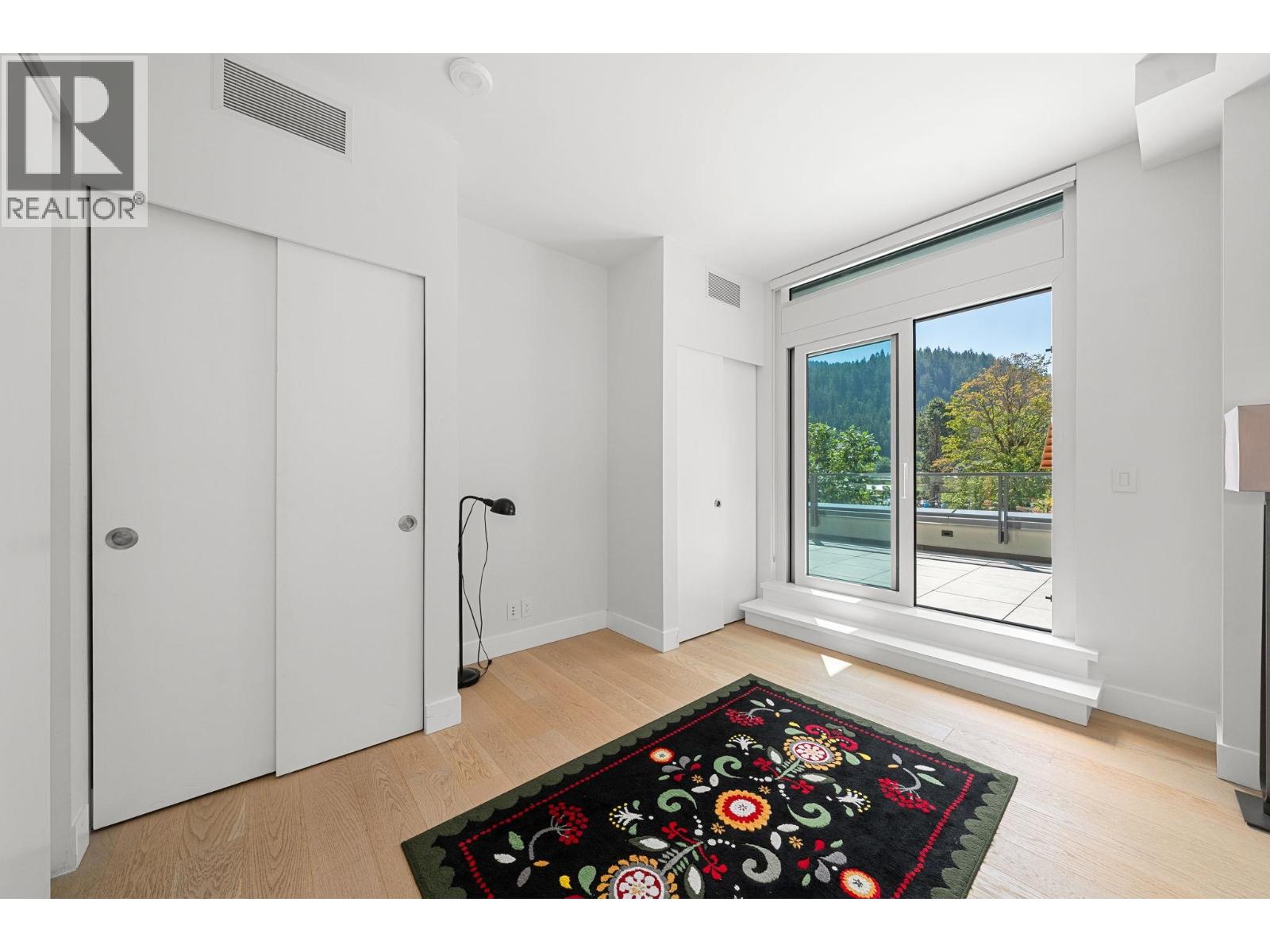 309 6707 NELSON AVENUE, West Vancouver