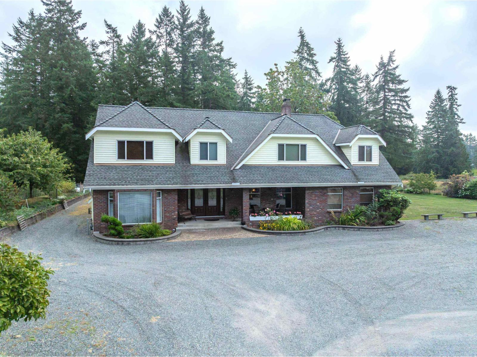 2572 204 STREET, Langley