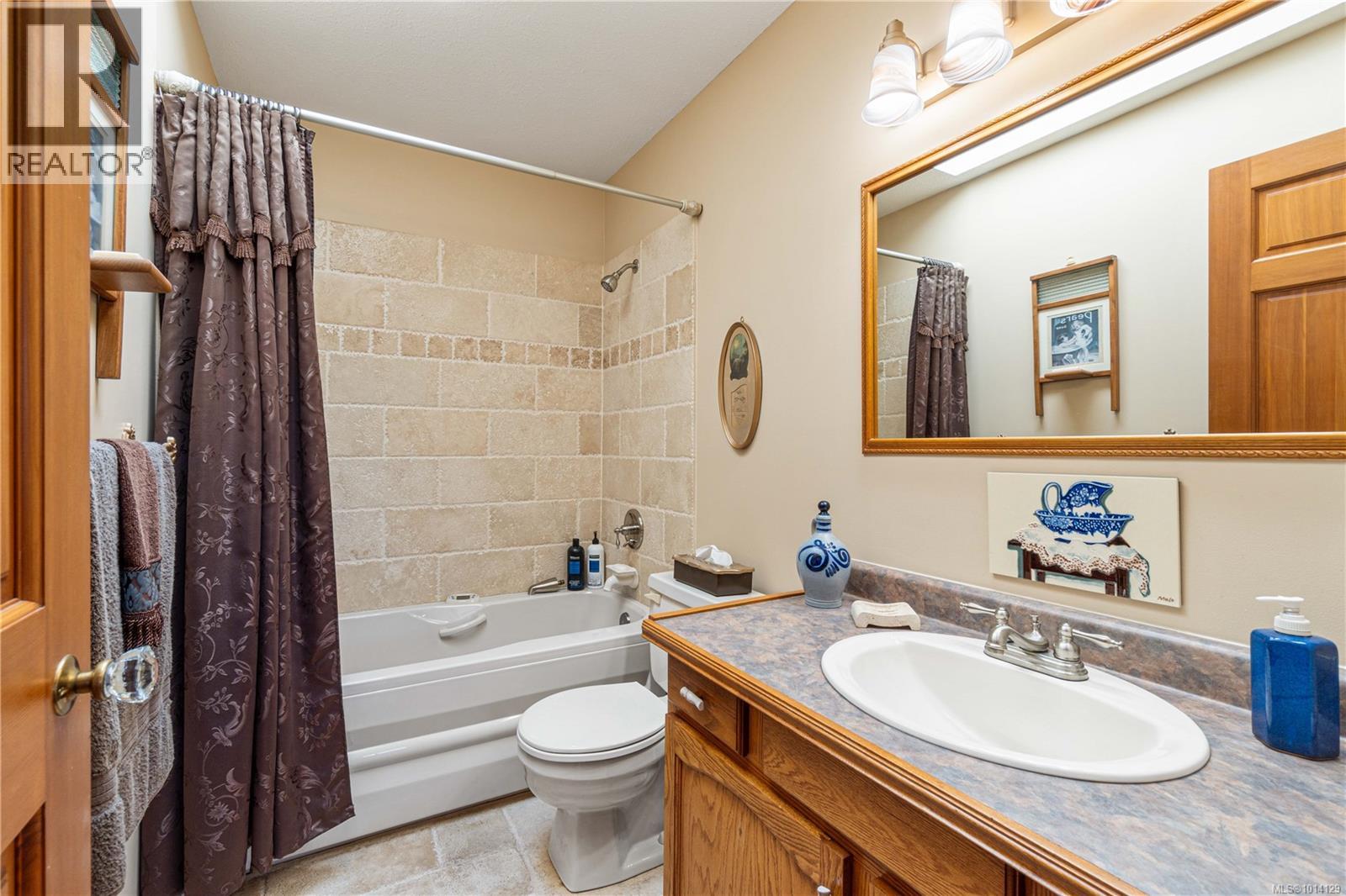 694 Wedgewood Cres, Parksville