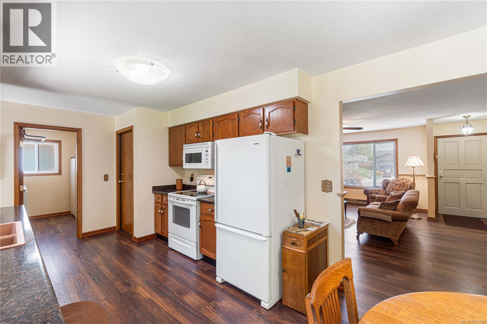 694 Wedgewood Cres, Parksville