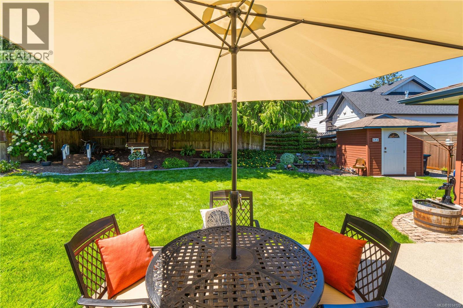 694 Wedgewood Cres, Parksville
