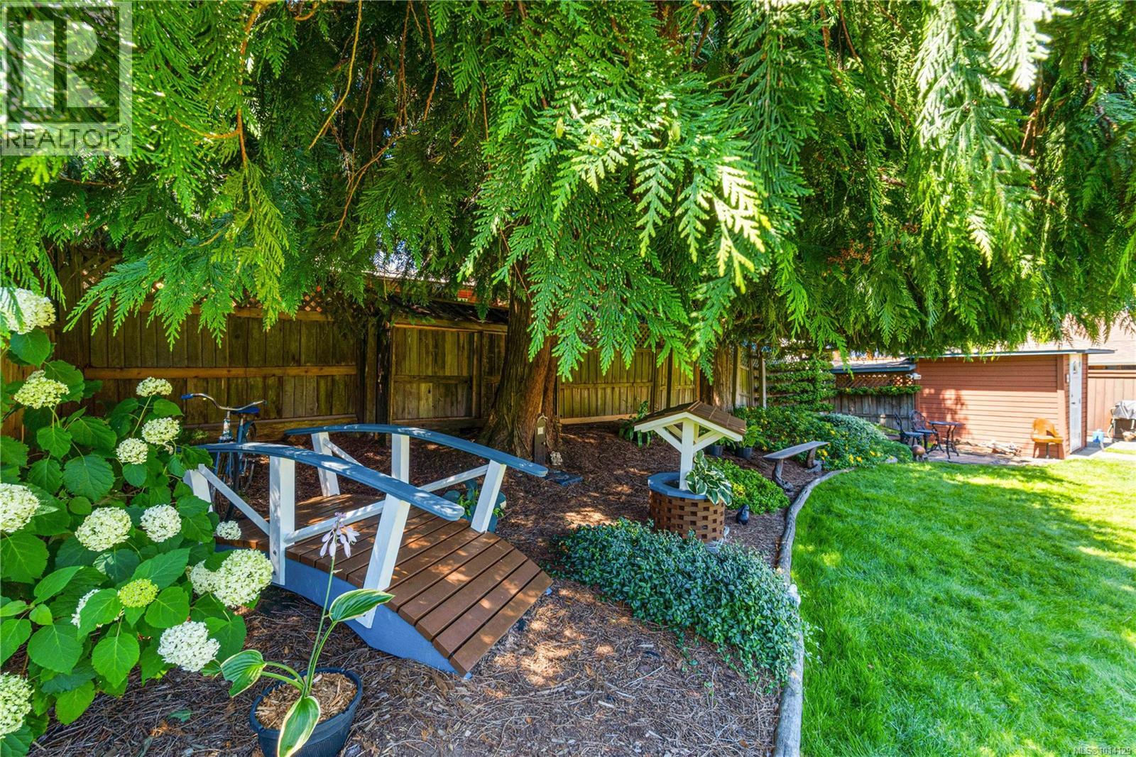 694 Wedgewood Cres, Parksville