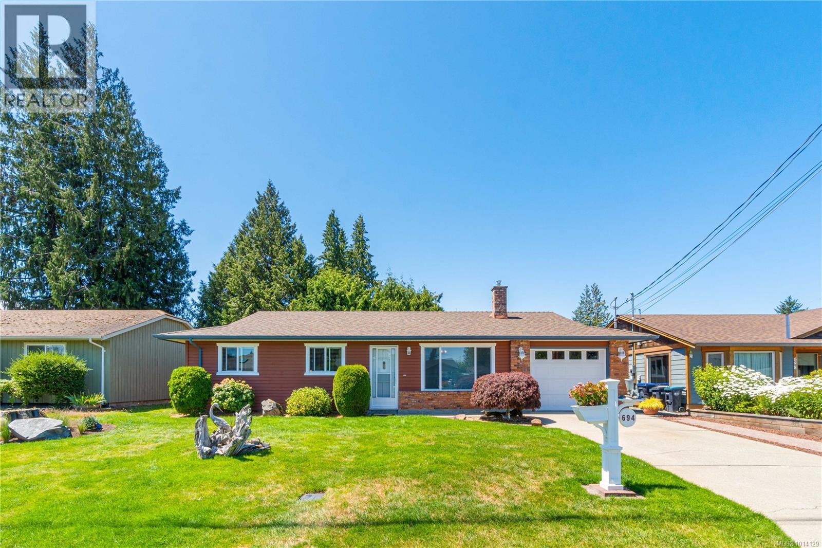 694 Wedgewood Cres, Parksville