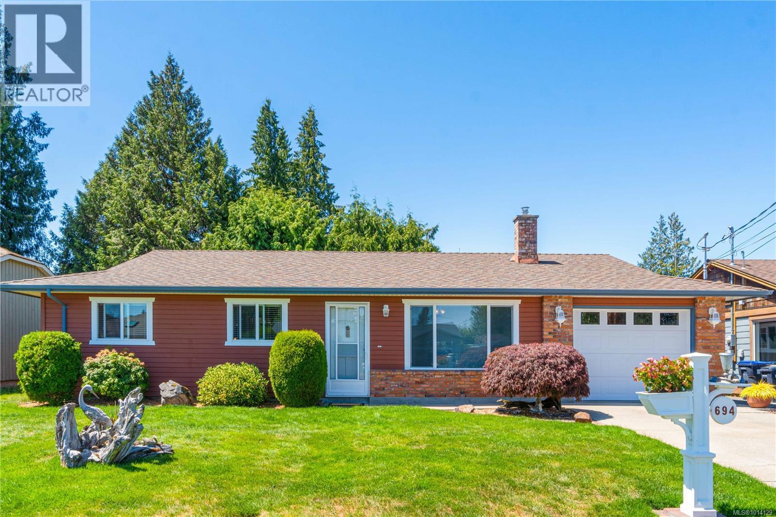 694 Wedgewood Cres, Parksville
