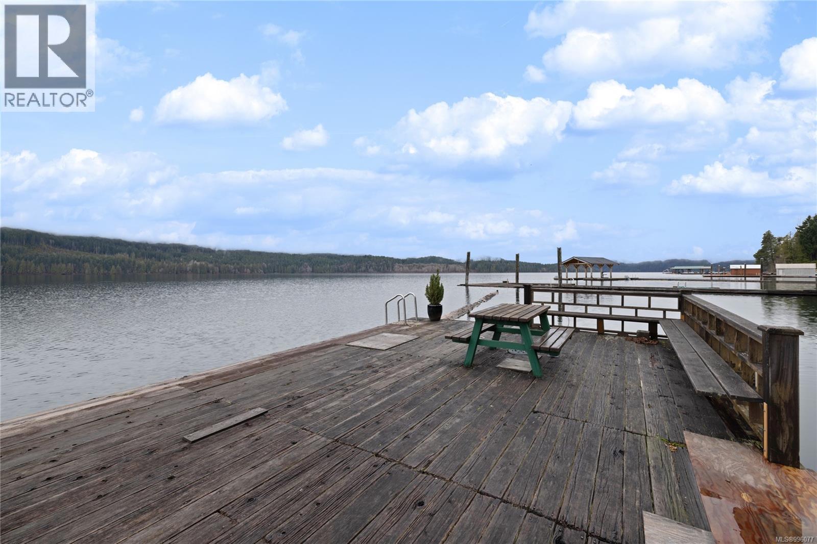 8950 Stirling Arm Dr, Port Alberni