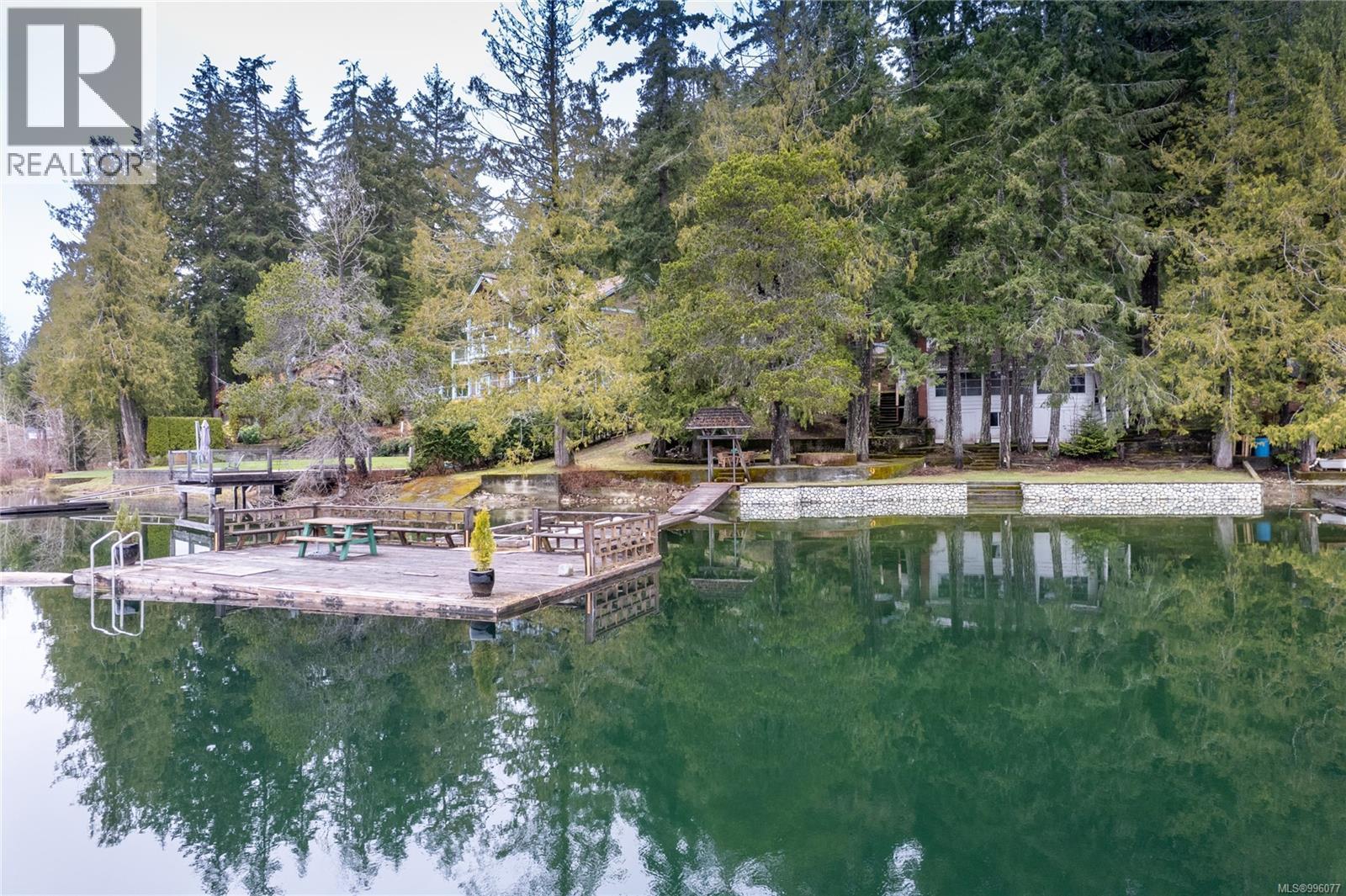 8950 Stirling Arm Dr, Port Alberni