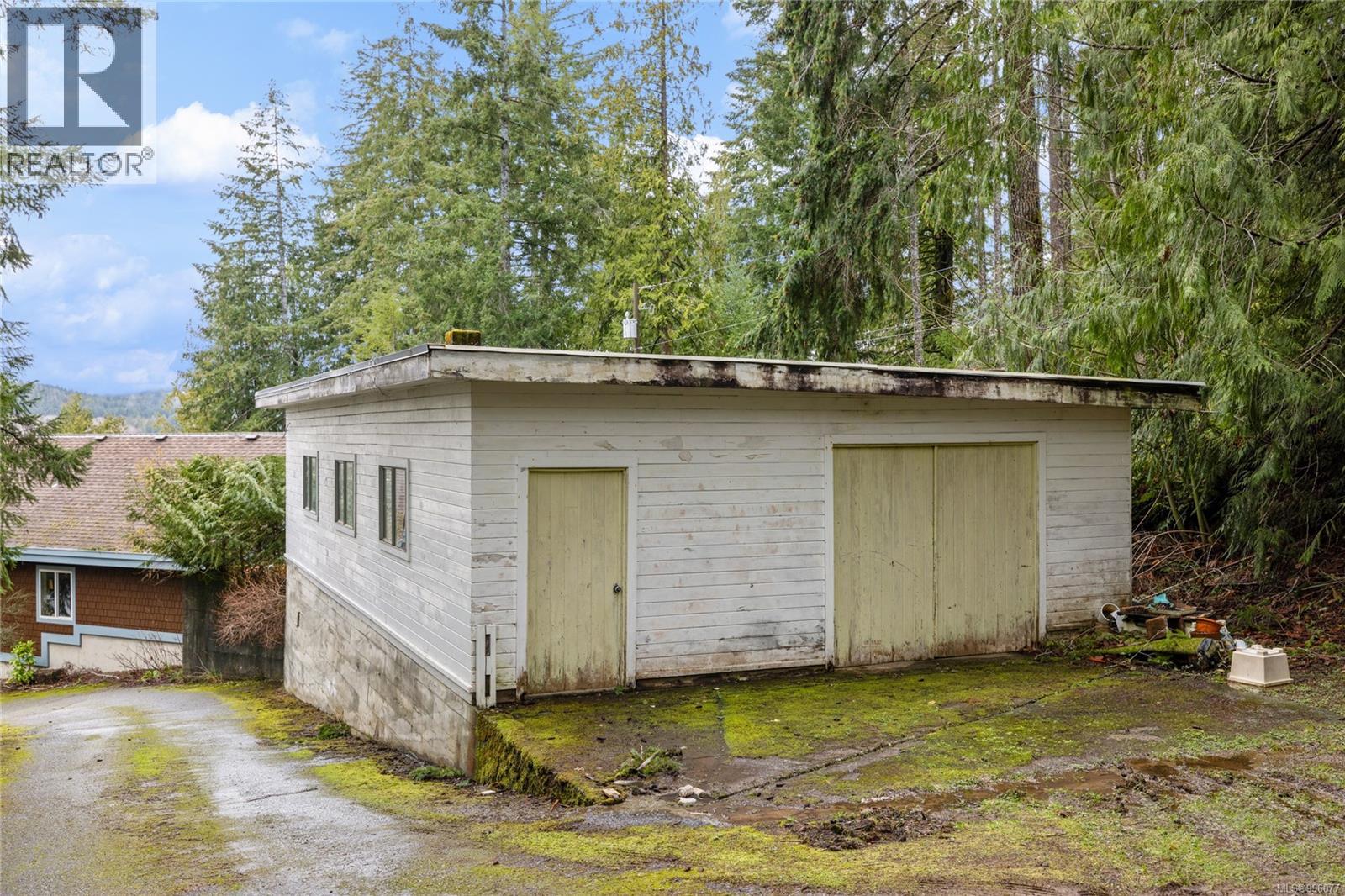 8950 Stirling Arm Dr, Port Alberni
