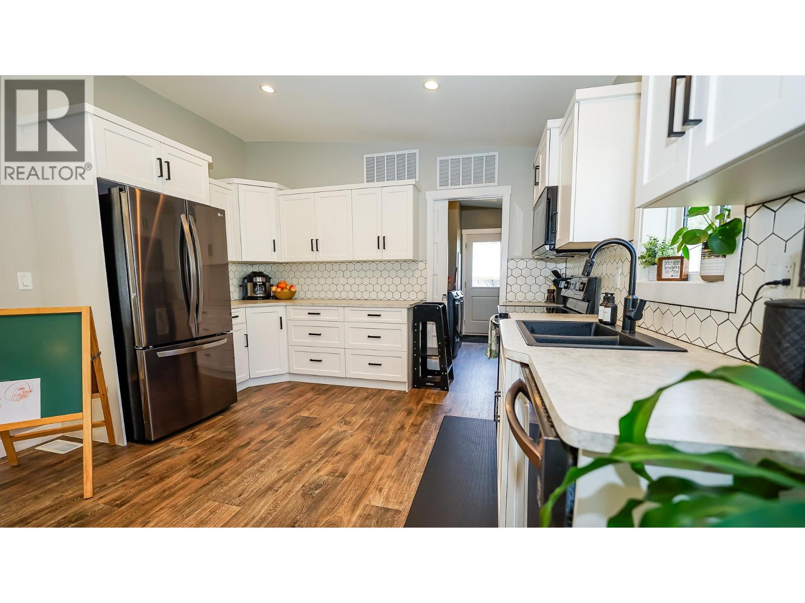 44 Johnson Way, Revelstoke