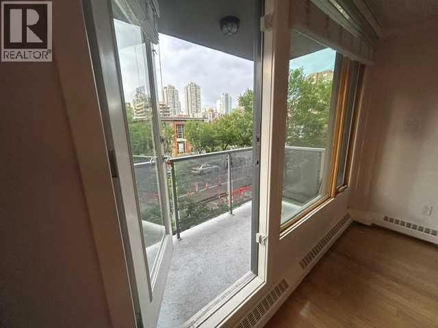 Single Family House for Sale in    Avenue Beltline Calgary 