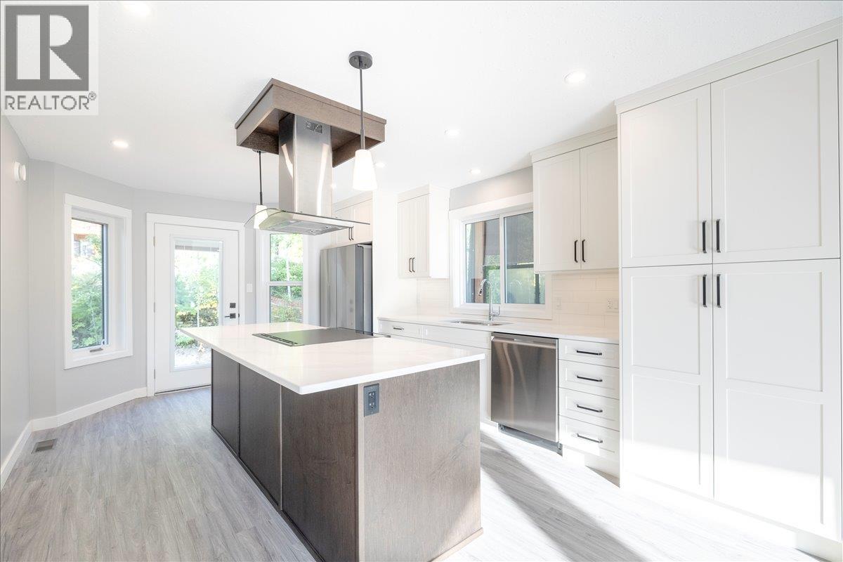 3 Alpine Trail Place, Fernie