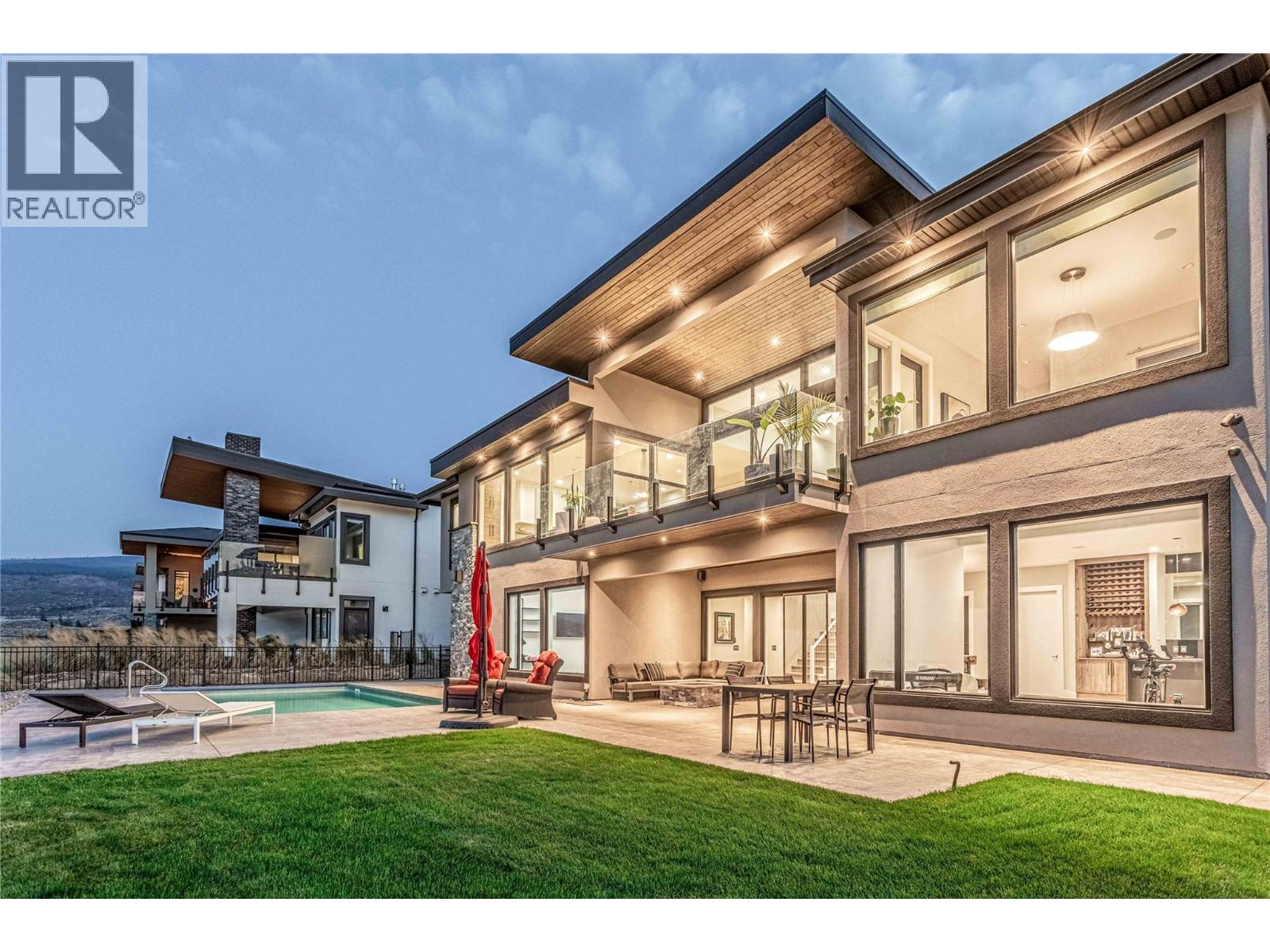  1050 Ledgeview Court, Kelowna