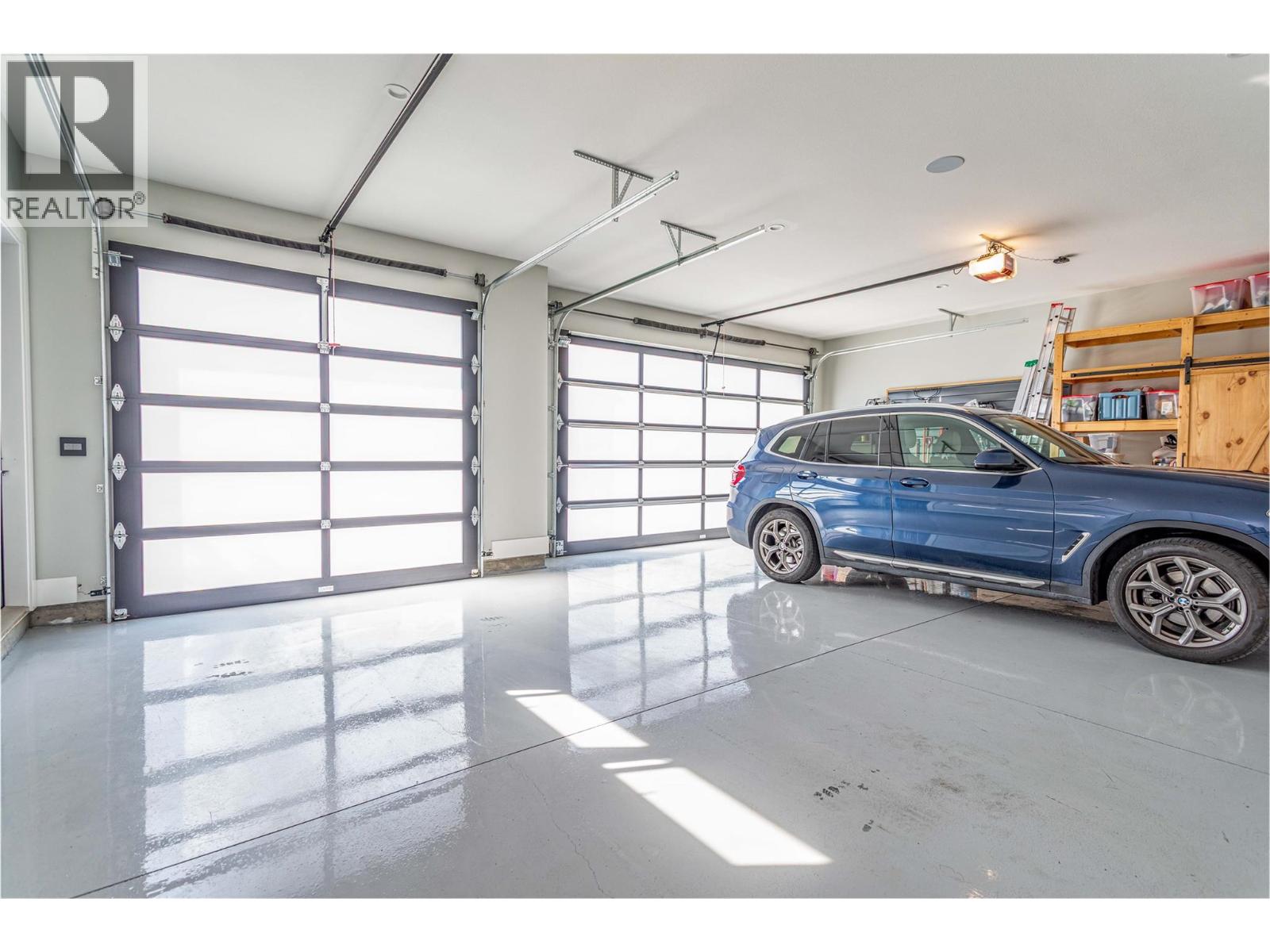  1050 Ledgeview Court, Kelowna