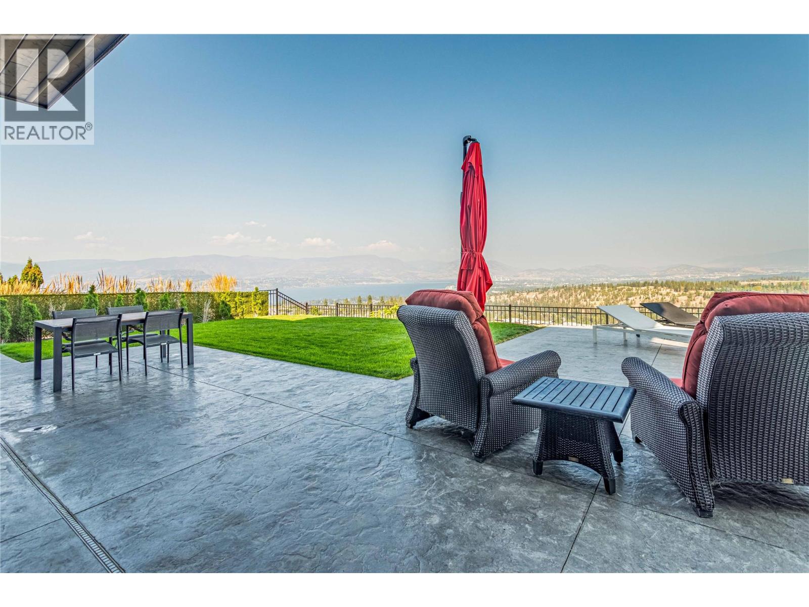  1050 Ledgeview Court, Kelowna