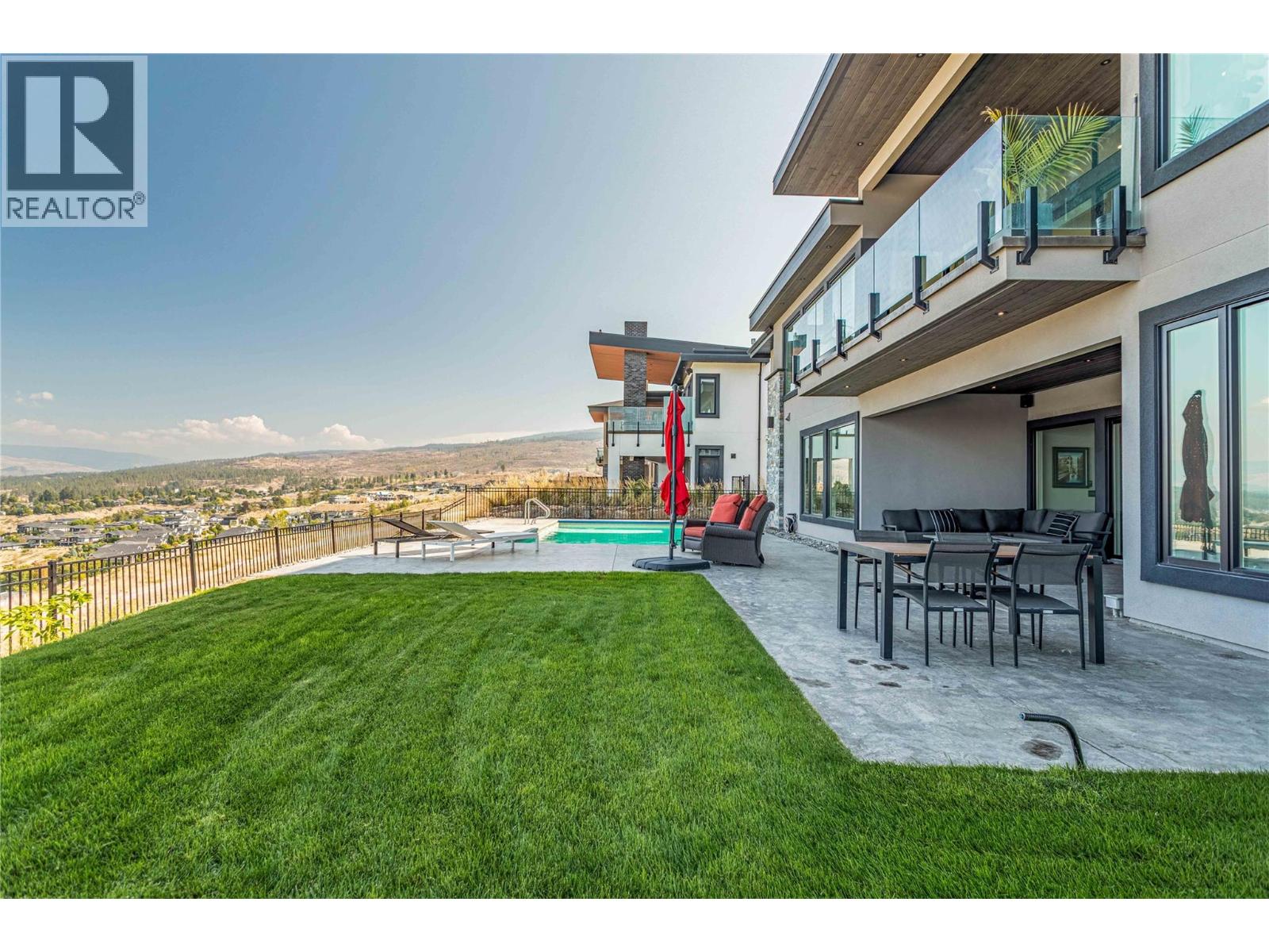  1050 Ledgeview Court, Kelowna