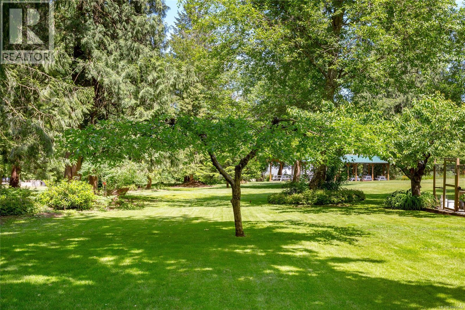 4724 Fairbridge Dr, Duncan
