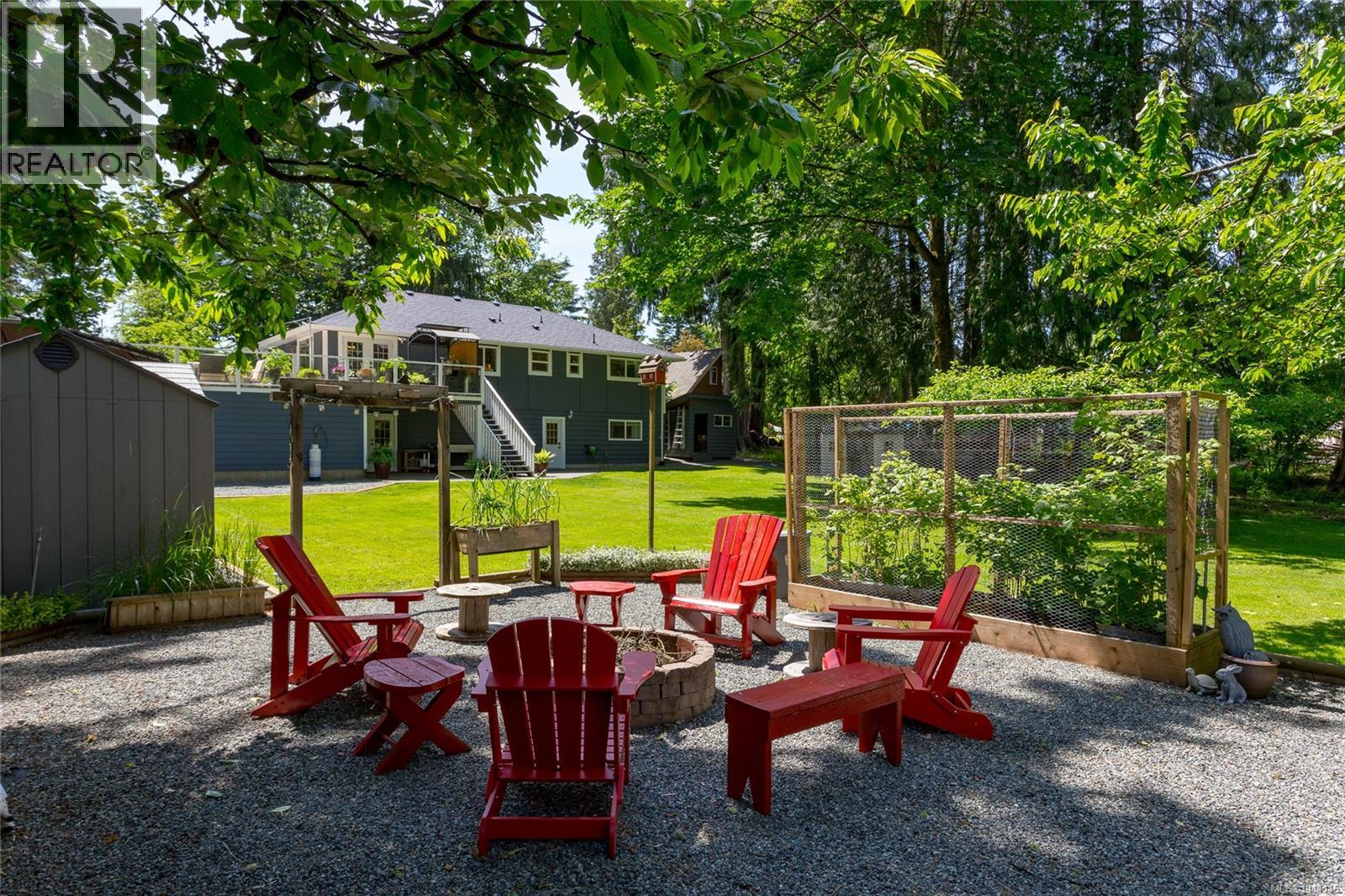 4724 Fairbridge Dr, Duncan