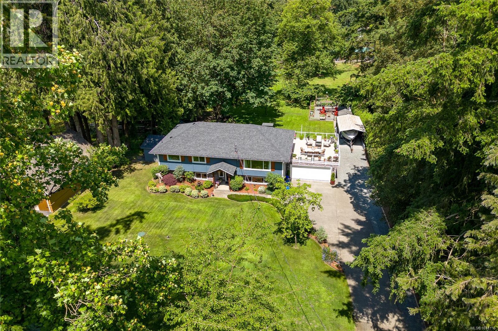 4724 Fairbridge Dr, Duncan