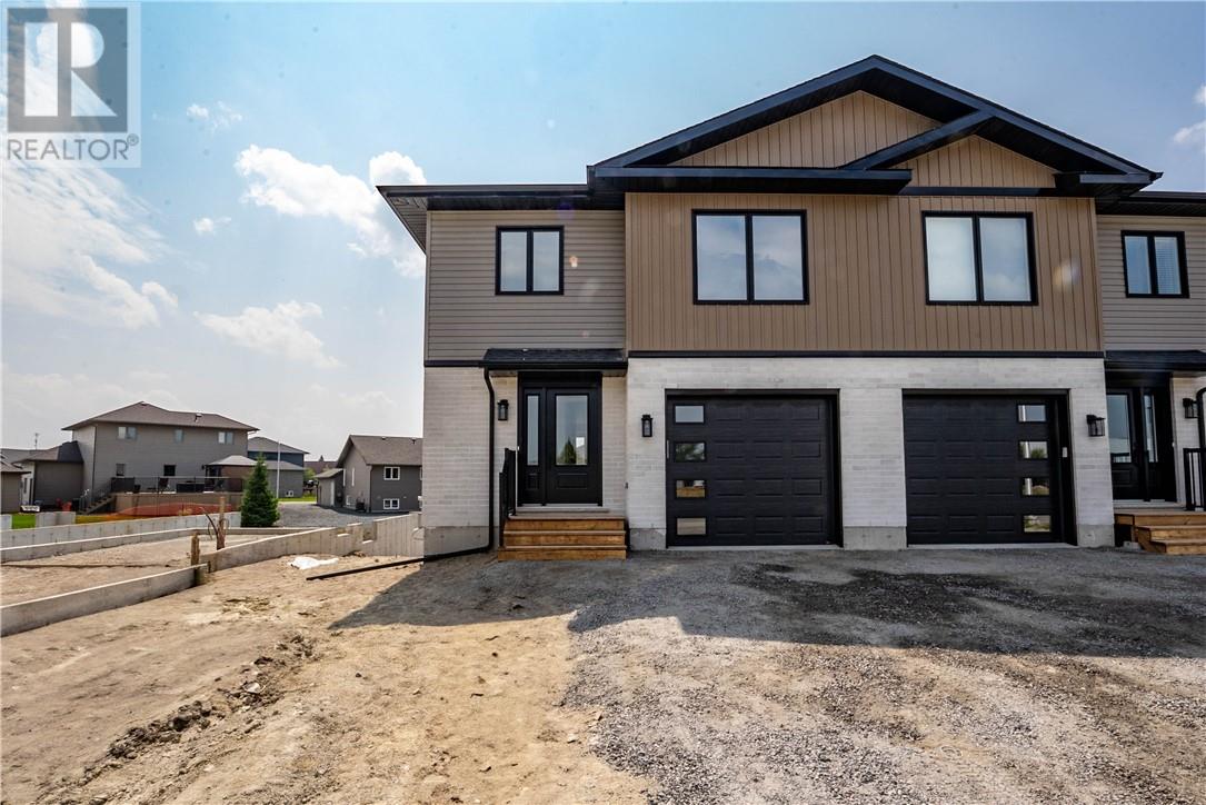 2952 Ruby Street, Chelmsford, Ontario