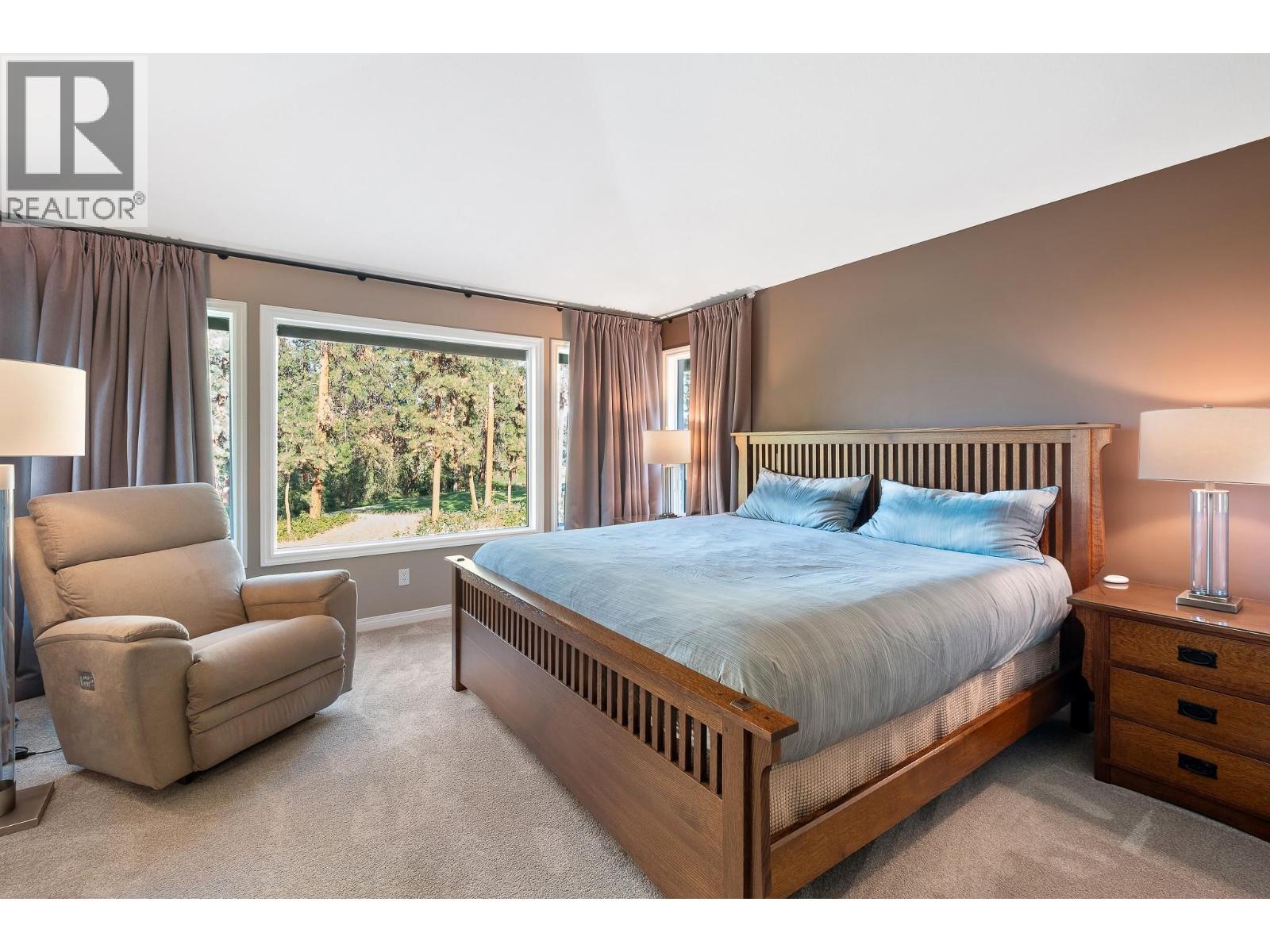  3907 Gallaghers Circle, Kelowna