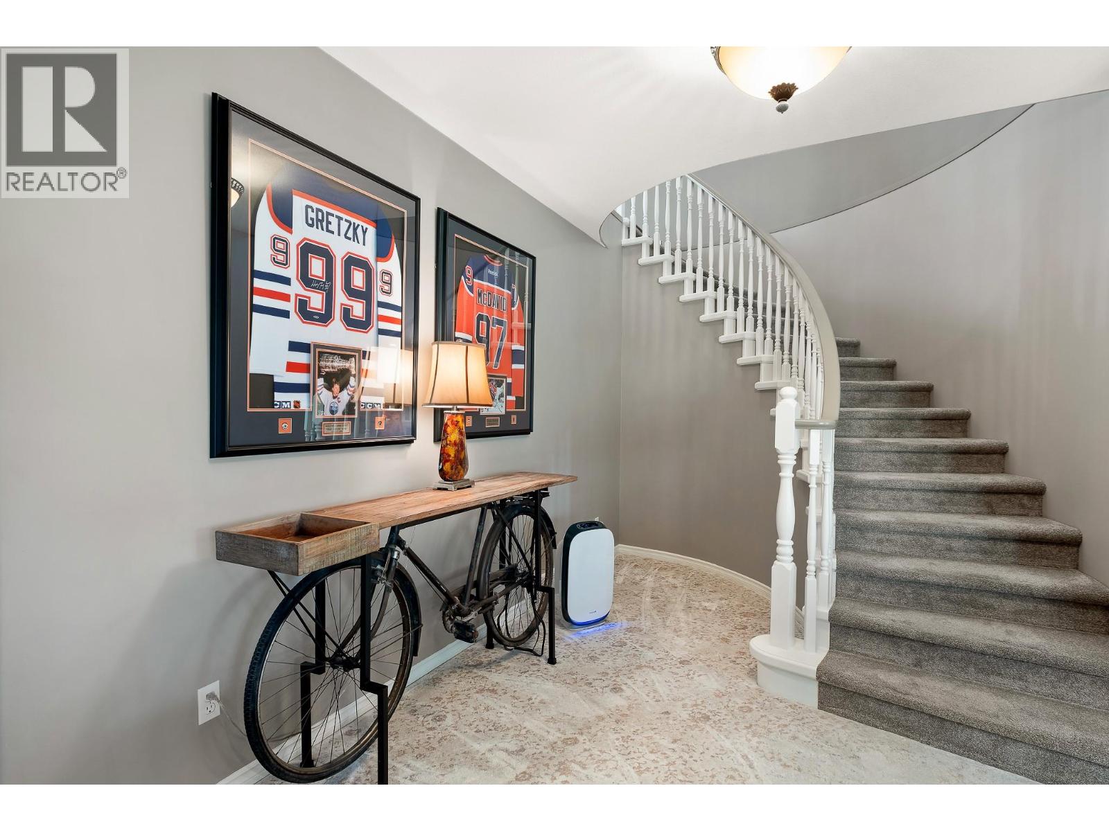  3907 Gallaghers Circle, Kelowna