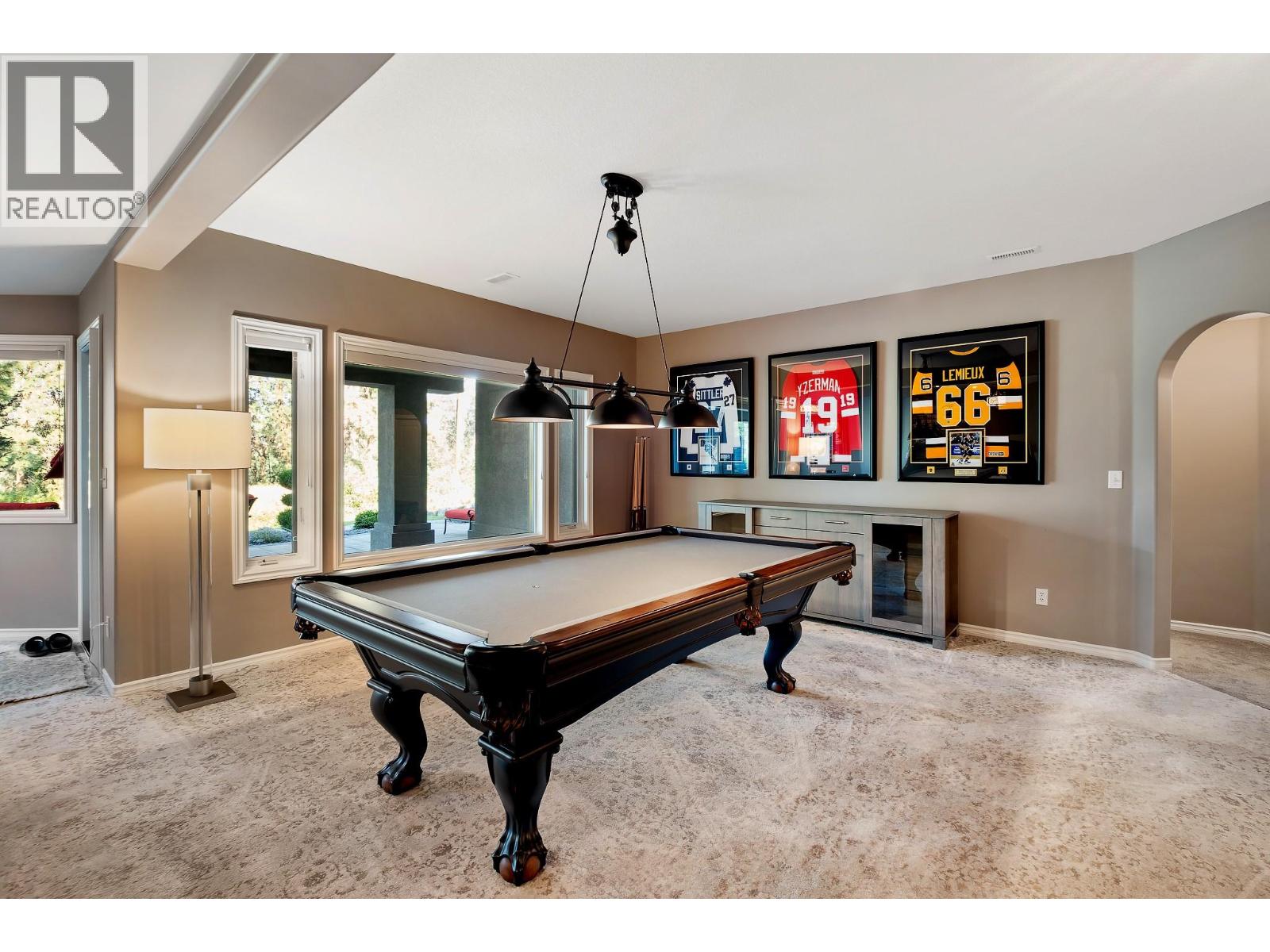  3907 Gallaghers Circle, Kelowna