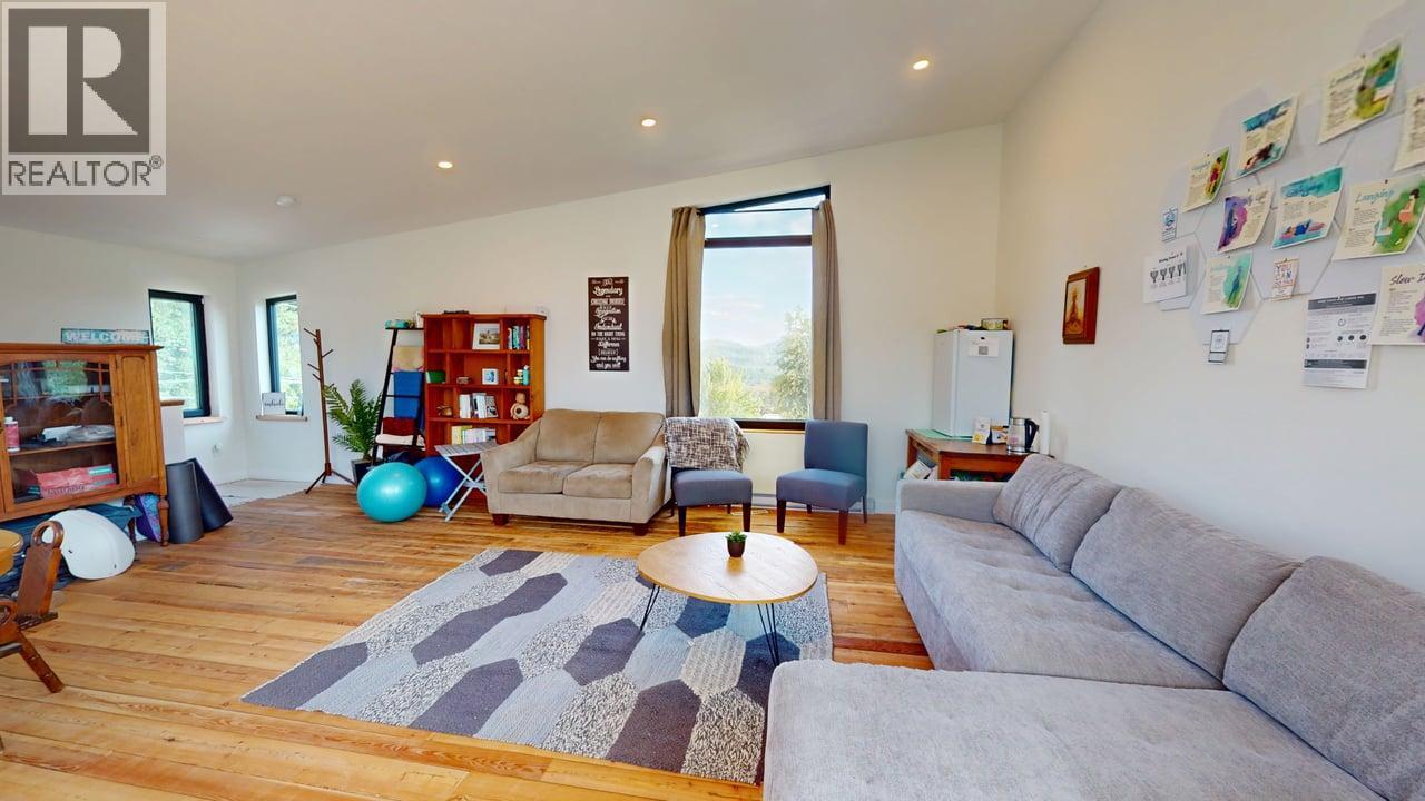 2075 St Paul Street, Rossland