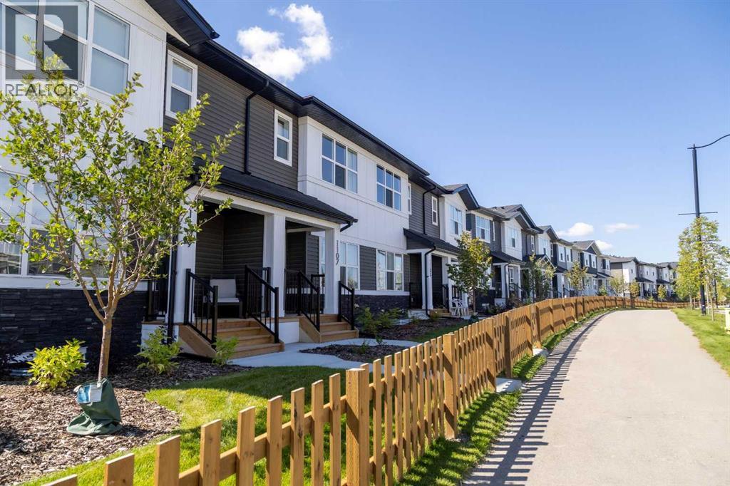 525 River Heights Drive, Cochrane